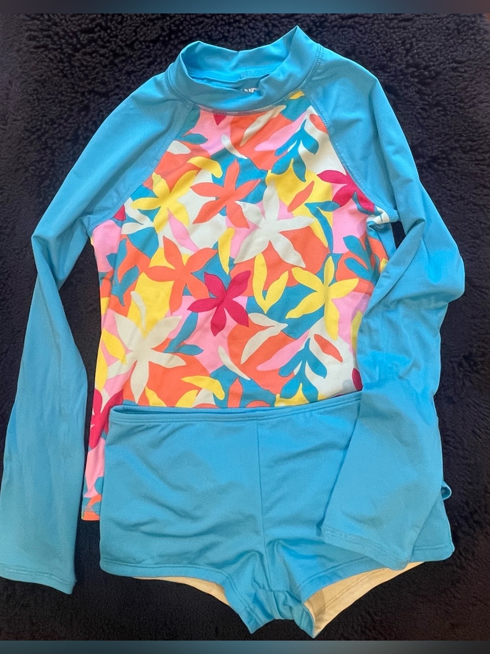 Lands’ End Tropical Rashguard Set 6-7